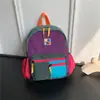 2026 Mochila Nueva Estilo Coreano Bloques de Color Patchwork Múltiples Colores Disponibles Linda Mochila Escolar de Jardín de Infancia para Niños Mini Mochila
