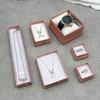 Oferta especial fabricante de cajas para anillos 4*4 caja para joyas nube 5*8 caja para pulseras 7*9 caja para colgantes de collares largos logotipo estampado en caliente