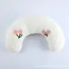 Almohada de Peluche para Mascota Forma de Media Luna Almohada para Gato Almohada en Forma de U para Sueño Profundo Fabricante Venta al por Mayor Mascota Perro