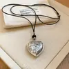 Collar con Colgante de Corazón Hueco Estilo Ins Coreano Diseño de Nicho Cadena para Clavícula Moda Versátil Sensación de Alta Gama Collar