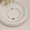 Moda Europea y Americana Flor de Ciruelo Incrustaciones de Diamante Madreperla Pulsera de Acero de Titanio 18K No se Desvanece Flor de Cinco Pétalos Joyería Versátil de Lujo Ligero