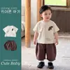 Conjunto de Verano para Bebé Niño Estilo Coreano con Estampado 3D, Camiseta Suave y Cómoda de Manga Corta, Shorts Sueltos de Rayas Verticales, Juego de 2 Piezas
