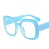 Gafas de sol de marco elegante de nuevo estilo, tendencia de personalidad europea y americana, gafas cuadradas, gafas de sol de moda con brillo, gafas lisas para mujer