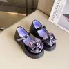 Zapatos de piel para niña estilo caricatura 2026 nuevo otoño e invierno con lazo zapatos Lolita princesa para niños con suelas suaves