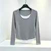 Algodão de bambu cor color block falso duas peças slim fit estiloso versátil simples camisa base 2026 outono-inverno versão coreana com uma vibe elegante