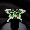 Broche de Borboleta de Cristal Esmeralda de Luxo Broche Feminino de Alta Qualidade Estilo Europeu e Americano Vintage Corsage Acessórios para Casaco de Terno