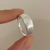 Anel com Acabamento Escovado e Design Aberto da Moda, Anel Empilhável para Dedo Indicador, Simples e Versátil, Luxo Leve do Dia a Dia, Sensação Elegante e de Alto Padrão