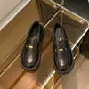 Mocassins Slip-On para Mulheres, Novo Estilo Popular Primavera e Verão 2026, Salto Grosso, Estilo Britânico, Sapatos de Couro Preto