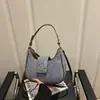 Bolsos de Diseño de Nicho de Gama Alta para Mujer 2025 Invierno Nuevos Bolsos para Mujer Bolsos de Hombro de Celebridad de Internet Bolsos de Axila Bolsos Cuadrados Pequeños