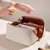 Bolsa de Maquillaje Personalizada de Cuero PU a Cuadros Transfronteriza Bolsa de Almacenamiento de Gran Capacidad Portátil a Mano Bolsa de Tocador Portátil para Viajes
