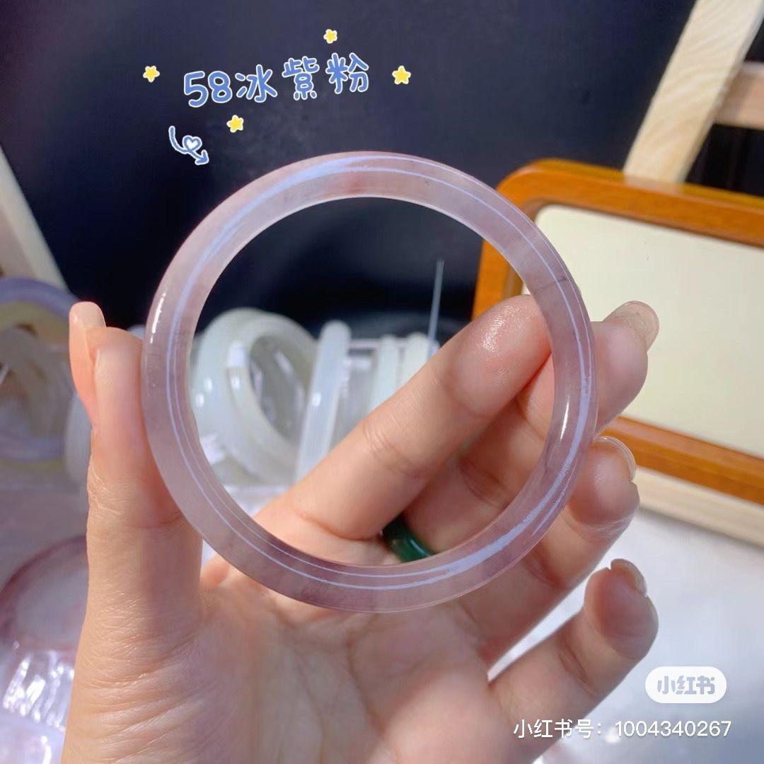 复制_玻璃仿玉粗款圆条青梅绿茶手镯一步一响叮当.jpg