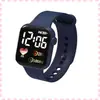 En stock al por mayor comercio exterior nuevo reloj LED YI love estudiante deportes reloj electrónico Reloj LED cuadrado de moda