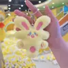 Juguete de Peluche de Celebridad de Internet Bolsa de Conejo Rábano Colgante de Llavero Muñeco de Conejo Llavero de Pareja para Hombres y Mujeres Muñeco