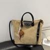 Bolso de mano de ante para mujer, nuevo bolso de hombro vintage Maillard de otoño e invierno de 2024, bolso bandolera de gran capacidad.