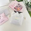 65223 Bolsa de Armazenamento Acolchoada com Cordão Temática de Amor com Fechamento de Cordão em Cor Contrastante, Bolsa Organizadora de Cosméticos e Batom Suave e Portátil