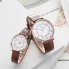 Reloj SHENGKE SHENGKE K8056 Esfera Doble Escala Simple Retro Movimiento de Cuarzo Resistente al Agua