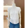 Blusa de encaje texturizado con cuello redondo y mangas abullonadas en blanco, hombros descubiertos, de la fábrica original, hecha de tejido de punto Tencel de alta elasticidad