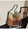 Bolso de Nicho de Gran Capacidad con Bloques de Color para Mujer 2025 Nuevo Bolso de Hombro Cruzado Casual para el Trabajo Bolso Tote Versátil de Moda
