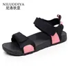 Sandalias romanas de suela gruesa para mujer en verano, zapatos de playa estilo hada para vacaciones junto al mar, zapatos versátiles antideslizantes de suela plana para estudiantes