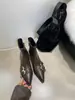 Outono/Inverno 2026 Bico Fino Couro Fivela Salto Bloco Botas Curtas Femininas Estilo Coreano Salto Alto Zíper Traseiro Couro Macio Botas Curtas Tendência