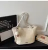 Bolsa Grande e Elegante para Mulheres 2026 Nova Vintage para Trabalho e Trajeto Bolsa Tote Nicho Versátil de Ombro e Sob o Braço