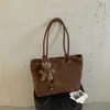 Bolso de Mano Tejido de Diseño de Nicho para Mujer 2026 Nueva Moda Versátil para el Trabajo Gran Capacidad Bolso de Mano Bolso de Hombro