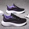 Zapatos de Tela Old Beijing 2024 Verano Nuevos Planos para Mujer Lona Casual Moda Estudiante Tacones Altos Suela Suave Zapatos de Estilo Étnico