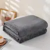 Atacado de fábrica cobertor de presente de flanela de cor sólida cobertor de veludo transfronteiriço veludo coral lençol quente cobertor para cochilo