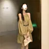 2024 Novo design estilo coreano vestido de manga longa solto ombro a ombro feminino outono gola alta saia evasê afina a cintura