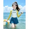Traje de banho infantil para meninas, estilo fofo de alta qualidade, duas peças de manga longa para praia de verão, proteção solar, roupa de banho profissional para treino