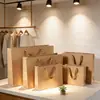Bolsas Horizontales de Papel Kraft al por Mayor, Bolsas para Ropa, Papel Kraft en Stock, Bolsas de Tote, Bolsas de Regalo de Alta Gama