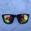 8235 Gafas Estrella de Pimienta Li Yifeng Gafas de Sol Negras Gafas de Sol Reflectantes Retro Gafas de Sapo para Hombres y Mujeres
