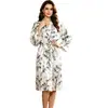 Direto do fabricante: Camisola de cetim com estampa de folha de bambu estilo chinês para mulheres, roupão leve para primavera/outono com fecho de amarração, adequado para e-commerce transfronteiriço