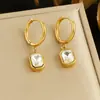 Pendientes geométricos cuadrados de alta gama con incrustaciones de diamantes, los más vendidos, lujo simple y ligero, acero inoxidable chapado en oro, pendientes versátiles de moda para mujer