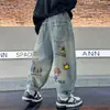 Ropa nueva para niños 2024 jeans para niños pantalones de primavera y otoño pantalones exteriores geniales y modernos para niños callejera frita para exteriores