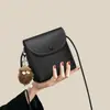 Bolsas para Mulheres Primavera e Verão 2025 Bolsa de Ombro Retrô Bolsa Transversal Versátil Bolsa para Celular de Trabalho Bolsa Saco Fashion