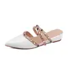 Sandalias abiertas de mujer estilo francés 2026, calzado para exteriores, sandalias de cuña con punta afilada y tachuelas, zapatos de mujer elegantes y versátiles sin cordones, a la moda