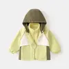 Chaqueta Infantil JQ Jingqi Tres Pruebas 3 en 1 Forrada de Polar Cálida Impermeable Chaqueta de Bebé para Niños y Niñas Ropa de Otoño e Invierno