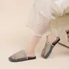 Medias zapatillas de malla para mujer con punta abierta para uso en exteriores, nuevo estilo de verano 2026, sandalias de playa cómodas transpirables huecas estilo romano con suela gruesa