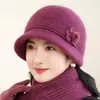Chapéu de tricô feminino de inverno para mães de meia-idade e idosas, chapéu quente com forro de fleece, chapéu com aba espessa para clima frio