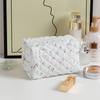 Nueva Bolsa de Cosméticos Acolchada Floral para Mujer, Bolsa de Aseo Portátil para Viaje para Productos para el Cuidado de la Piel, Bolsa de Almacenamiento Suave Simple de Gran Capacidad