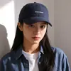 Boné de Baseball Simples com Letra Estilo Coreano para Mulheres, Versátil, Emagrecimento Facial, Aba Larga Aprofundada, Boné de Baseball para Casais para Homens