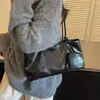 Bolsa de Cera de Aceite Versátil para Mujer para Viajes al Trabajo Gran Capacidad Tacto de Cuero Retro Hombro Único Bolso de Mano Casual Nuevo 2026