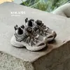 Zapatos para niños con hebilla giratoria, nuevo modelo de otoño 2026, zapatillas de exterior elegantes y versátiles para niños y niñas
