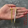 Espada de Metal Espada de Ángel Corazón de Polvo tamaño pequeño Modelo de Arma Fría Mini Espada Pequeña para Niños Colgante Llavero
