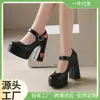 Sandália de Salto Alto com Pingente Grosso, Moda Elegante, Sapato Aberto na Frente em Forma de Coração para Mulheres com Strass, Sapatos Casuais Doces da Moda para Primavera e Verão