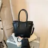 Bolsa Saco Color-Blocking de Alta Qualidade 2026 Estilosa Feminina de Verão para o Dia a Dia Casual Tendência de Ombro Transversal Nova Moda de Luxo Leve