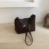 Bolsa de Palha Tecida Coreana de Nicho Bolsa Meia-Lua Feminina Nova Tendência Verão 2026 Moda Grande Capacidade Ombro Único Bolsa de Axila