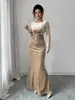 Vestido Largo de Terciopelo Elegante Vintage para Otoño e Invierno con Decoración de Perlas en la Cintura Ajustado de Manga Larga Adecuado para Citas