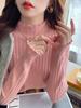 Camisa de base branca feminina outono e inverno interior 2024 nova meia gola alta suéter de malha com orla de orelha suéter de manga comprida de gola média